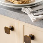 Knop Quart Big zamac 34x34mm Messing rustiek